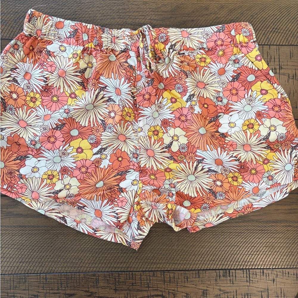 SO High Waist Floral Shorts - Orange and White